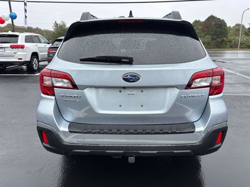 Used 2018 Subaru Outback 2.5i Limited image 4