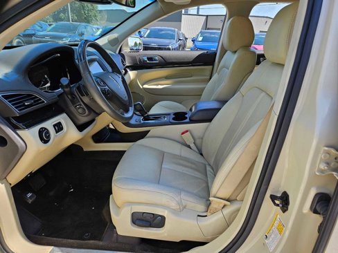 Used 2016 Lincoln MKT AWD w/ Equipment Group 201A image 15