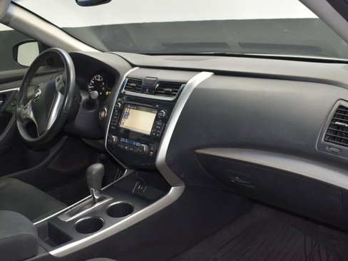 Used 2015 Nissan Altima 2.5 SV w/ Convenience Package image 21