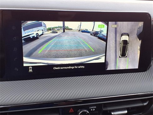 Used 2025 Nissan Kicks SR image 17
