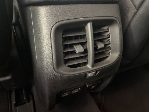 Used 2023 Jeep Cherokee Altitude Lux image 21
