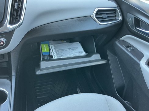 Used 2020 Chevrolet Equinox LT w/ Driver Convenience Package image 48