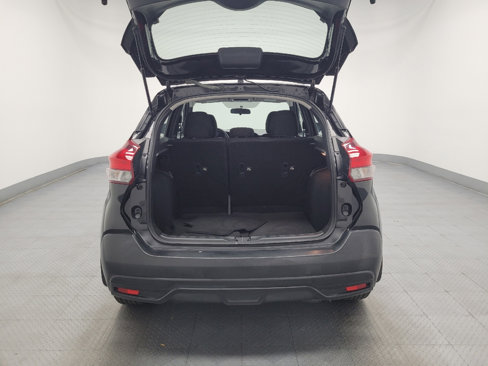 Used 2019 Nissan Kicks S image 29