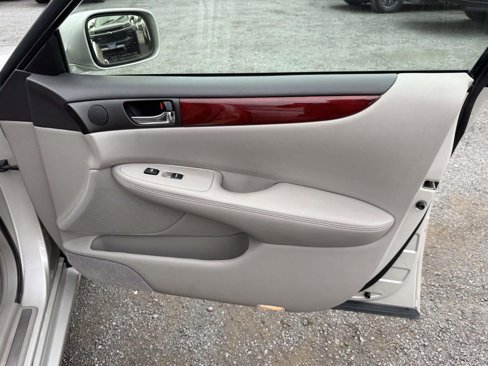 Used 2002 Lexus ES 330 image 15