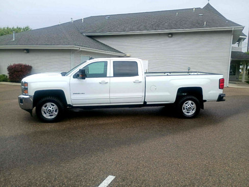Used 2017 Chevrolet Silverado 2500 LT w/ LT Convenience Package image 2