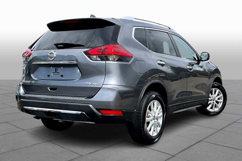 Used 2017 Nissan Rogue SV image 12