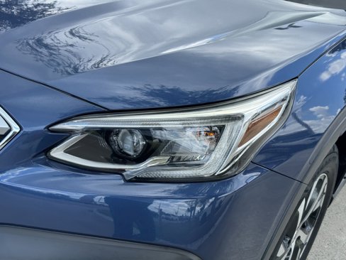 Used 2021 Subaru Outback Limited image 9