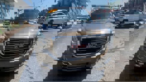 Used 2016 GMC Yukon XL SLE w/ HD Trailering Package image 31