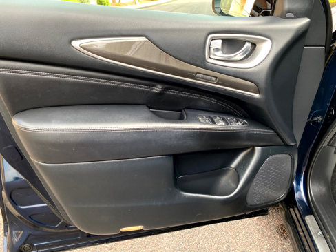 Used 2020 INFINITI QX60 Luxe w/ Essential Package image 19