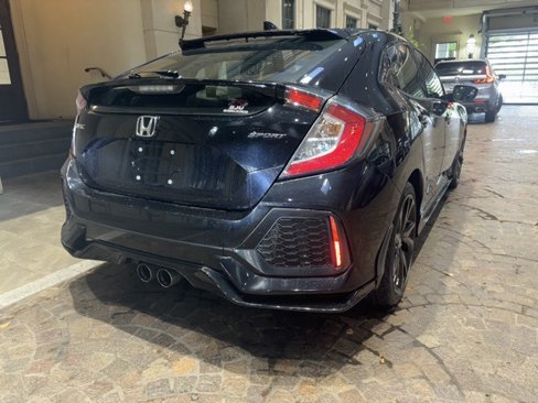 Used 2018 Honda Civic Sport image 3