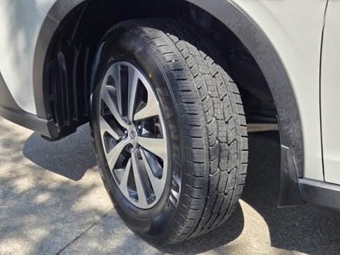 Used 2022 Subaru Outback Premium image 8