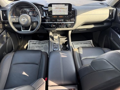 Used 2023 Nissan Pathfinder SL w/ SL Premium Package image 14
