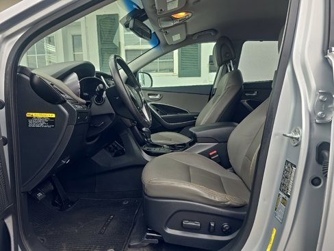 Used 2014 Hyundai Santa Fe GLS image 12