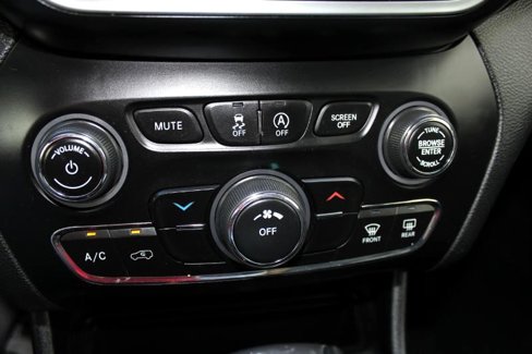 Used 2021 Jeep Cherokee Latitude Plus image 33