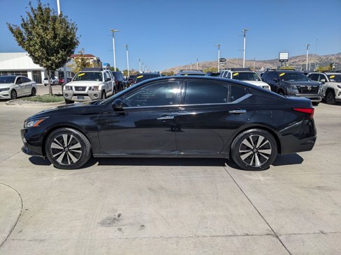 Used 2019 Nissan Altima 2.5 SV image 2
