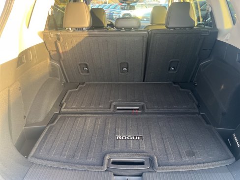 New 2025 Nissan Rogue Platinum image 25