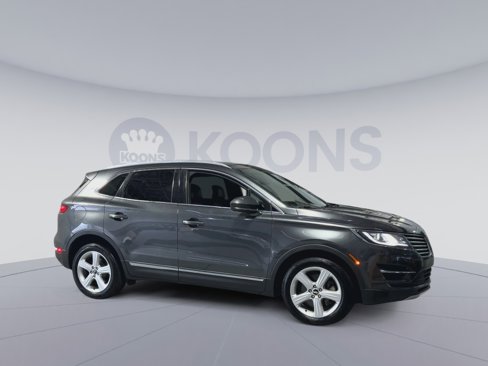 Used 2017 Lincoln MKC Premiere image 2