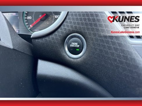 Used 2024 Chevrolet Malibu LT image 32