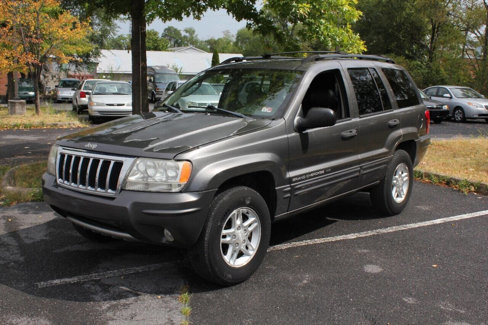 Used 2004 Jeep Grand Cherokee Laredo w/ Cold Weather Group image 3