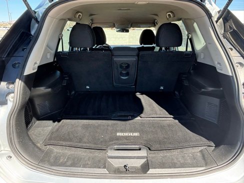 Used 2018 Nissan Rogue S image 41