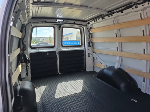 Used 2023 Chevrolet Express 2500 w/ Driver Convenience Package image 17