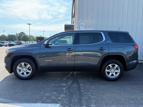 Used 2019 GMC Acadia SLE image 2