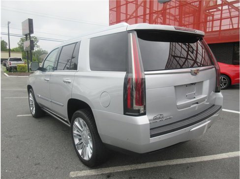 Used 2018 Cadillac Escalade Platinum image 3