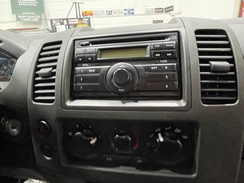 Used 2009 Nissan Frontier XE w/ XE Preferred Pkg image 12