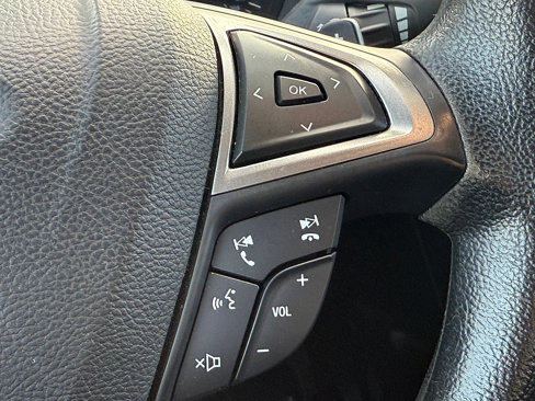 Used 2017 Ford Fusion SE image 19