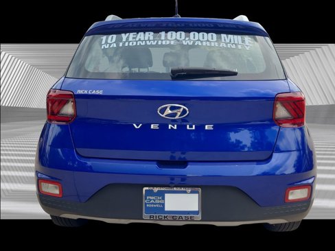 Used 2024 Hyundai Venue Limited image 5