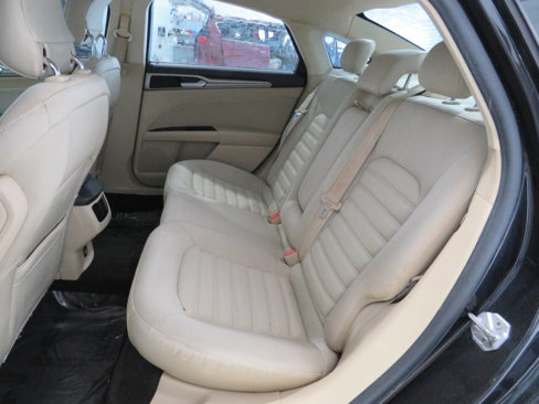 Used 2014 Ford Fusion SE image 12