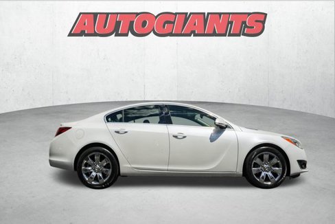 Used 2016 Buick Regal AWD image 7
