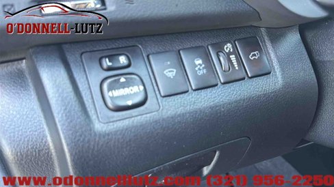 Used 2012 Toyota Highlander SE image 20