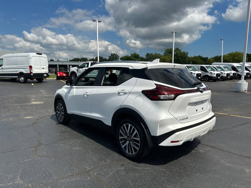Used 2022 Nissan Kicks SV image 6