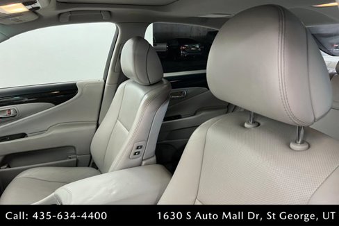 Used 2011 Lexus LS 460 AWD image 16