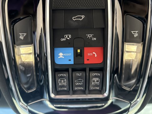 Used 2022 Jeep Grand Cherokee Overland image 20