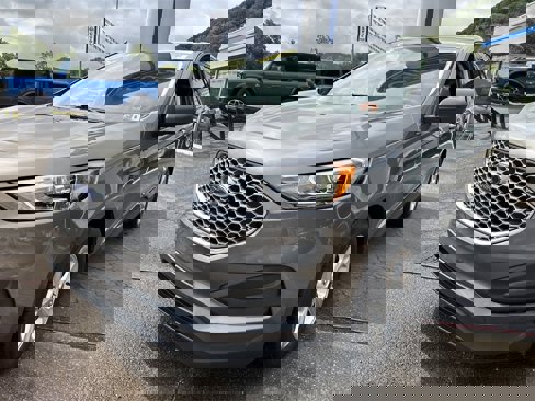 Used 2023 Ford Edge SE image 10
