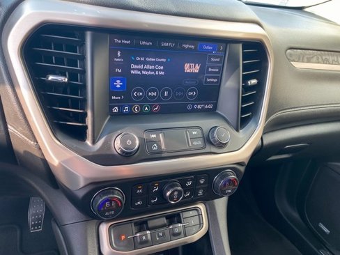 Used 2020 GMC Acadia Denali image 24