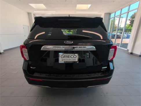 Used 2020 Ford Explorer XLT w/ Equipment Group 202A image 9
