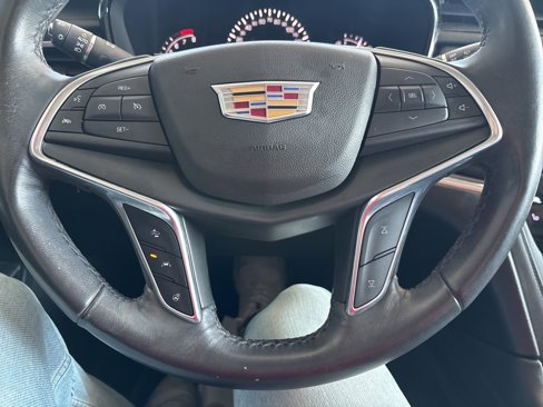 Used 2017 Cadillac XT5 Luxury image 22