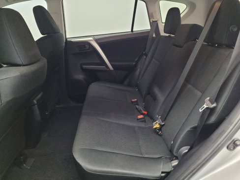 Used 2018 Toyota RAV4 LE image 18