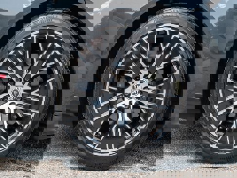 Certified 2022 Porsche Taycan image 17