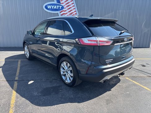 Used 2019 Ford Edge Titanium w/ Cold Weather Package image 7