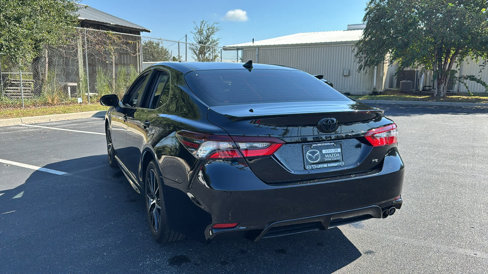 Used 2023 Toyota Camry SE image 4