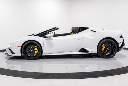 Used 2023 Lamborghini Huracan EVO image 6