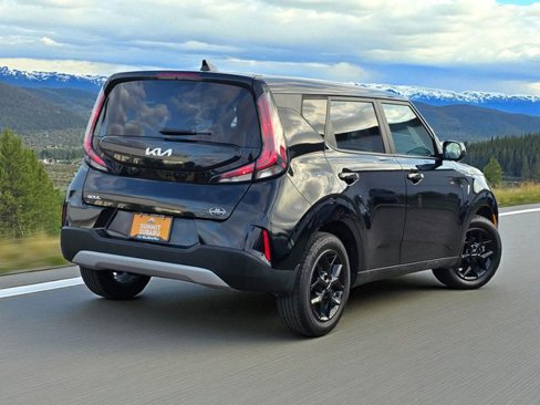Used 2023 Kia Soul S image 6