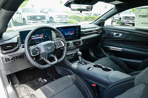 New 2025 Ford Mustang Coupe image 12