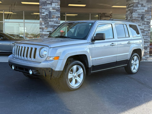 Used 2016 Jeep Patriot Latitude image 1