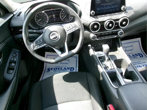 Used 2024 Nissan Sentra SV image 11