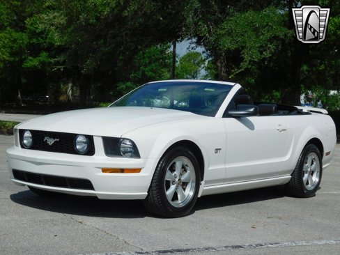 Used 2007 Ford Mustang GT image 3